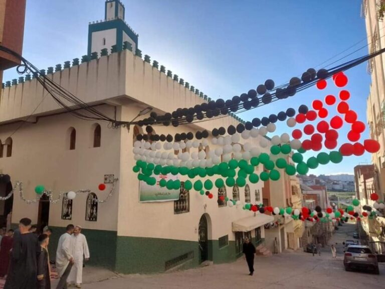 “عيدنا فلسطيني”.. شعار يؤتت أجواء العيد بالمغارب (صور)
