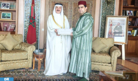 الملك محمد السادس يتسلم رسالة خطية من العاهل البحريني