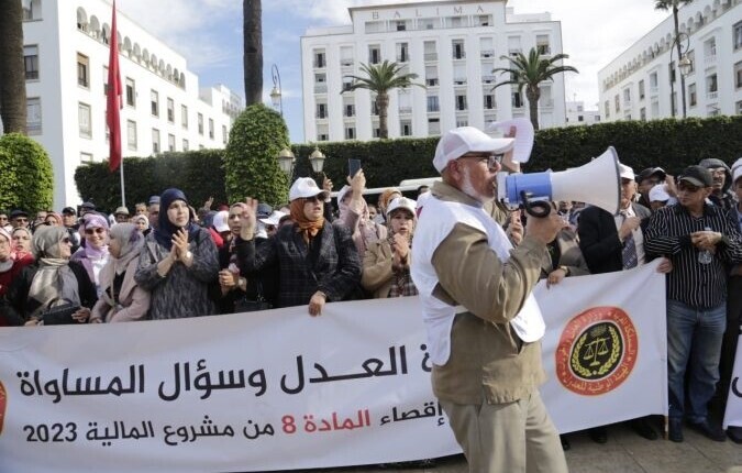 هيئة العدول توقف “مؤقتا” الاحتجاجات تمهيدا للحوار مع وهبي بعد العيد