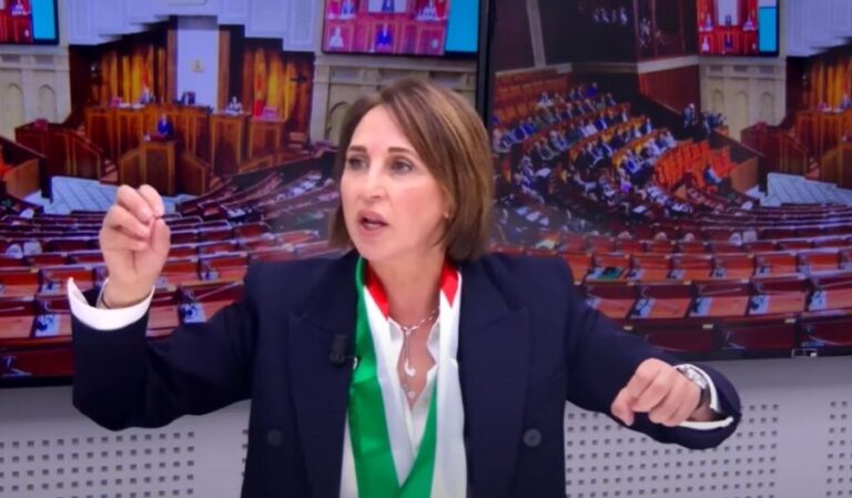 منيب: “أنا مكنعيدش” و”قطبان وكاس دأتاي” تكفي لفرحة العيد (فيديو)