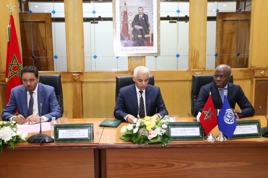 مدير منظمة العمل الدولية يُعبر عن انبهاره بالإصلاحات الصحية بالمغرب ويشكر الملك