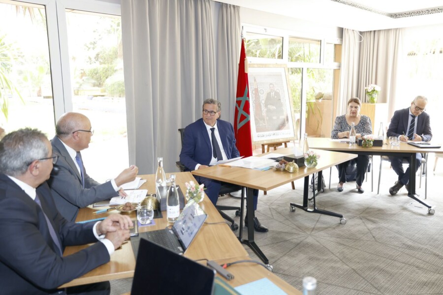 أخنوش لأطباء المستقبل: هناك حلول تهم جودة التكوين وتوسيع قاعدة التدريب