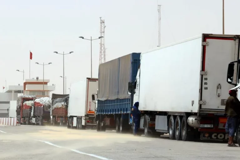 رسميا.. السلطات الموريتانية تتراجع عن زيادة الضرائب الجمركية على الشاحنات المغربية