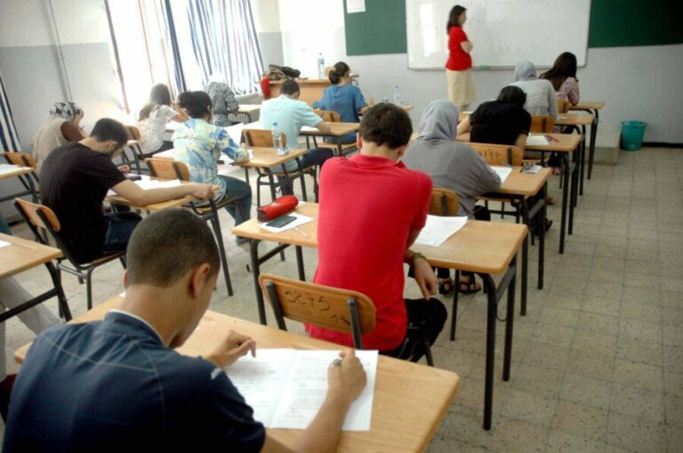 بعد انتحار تلميذة.. وزير تعليم سابق يدعو إلى إلغاء نظام امتحانات ”الباك”