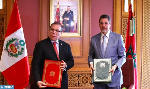 عبد النباوي يوقع مذكرة تفاهم بين المغرب والبيرو لتعزيز التعاون القضائي