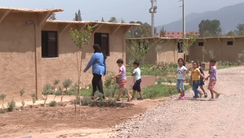 أيتام الزلزال  بقرية “شمسي”