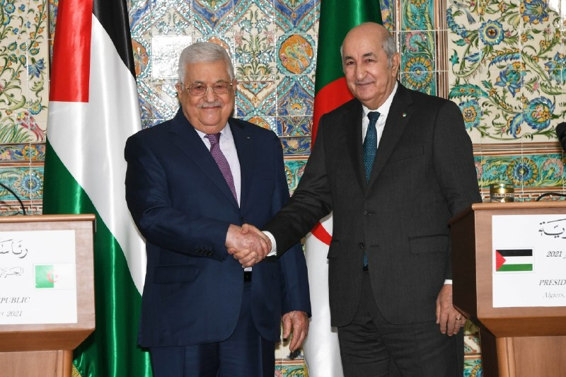 نظام الجزائر يبحث عن دعم إسرائيل من خلال التعاقد مع اللوبي اليهودي بأمريكا (باحث)