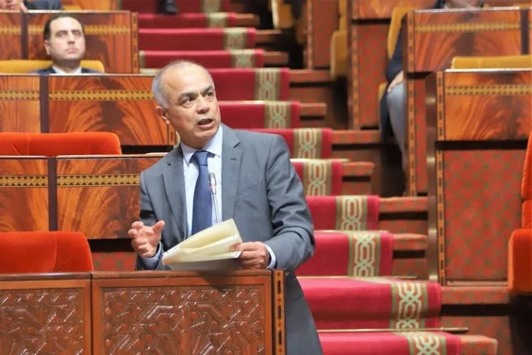 بنموسى يكشف إجراءات تغيير إطار المدرسين خارج إطارهم الأصلي