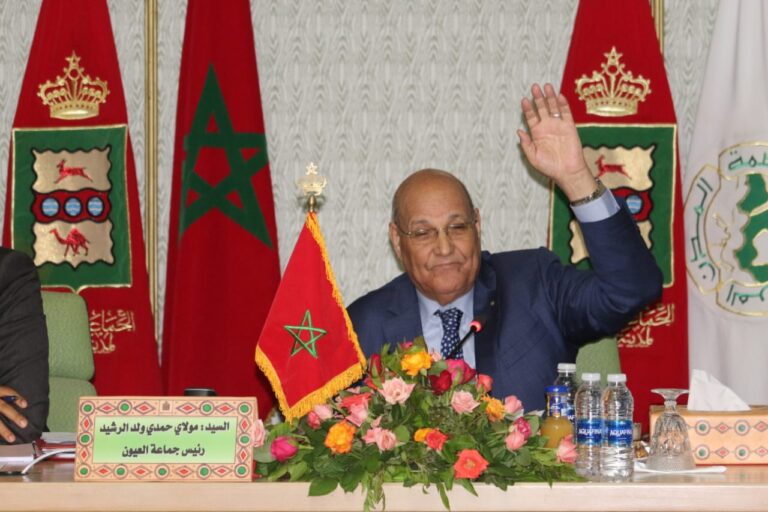 ولد الرشيد يخير “ميكانيسيانات” العيون بين الانتقال للحي الصناعي أو الإغلاق التام لمحلاتهم