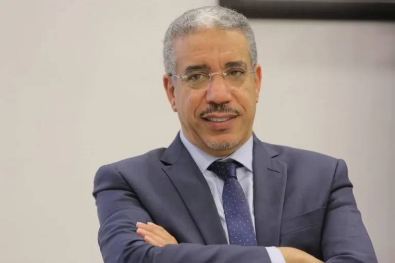 الرباح يكتب: كلنا مسؤولون من أجل تعزيز دولة الإنسان والتقدم