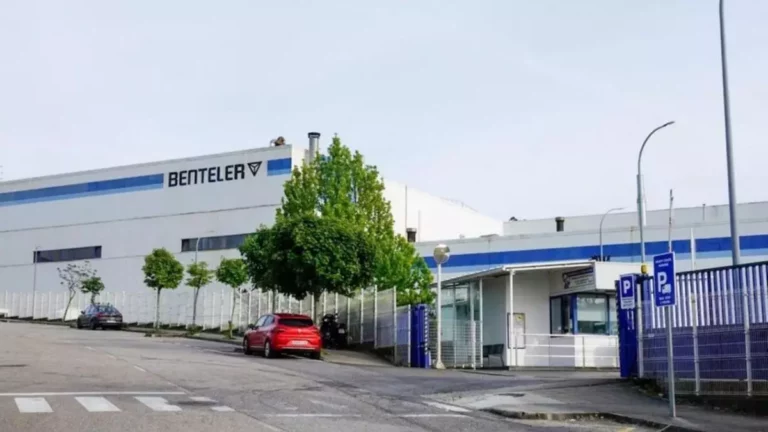 عملاق صناعة السيارات “Benteler” يفتتح مصنعا بمدينة مغربية 
