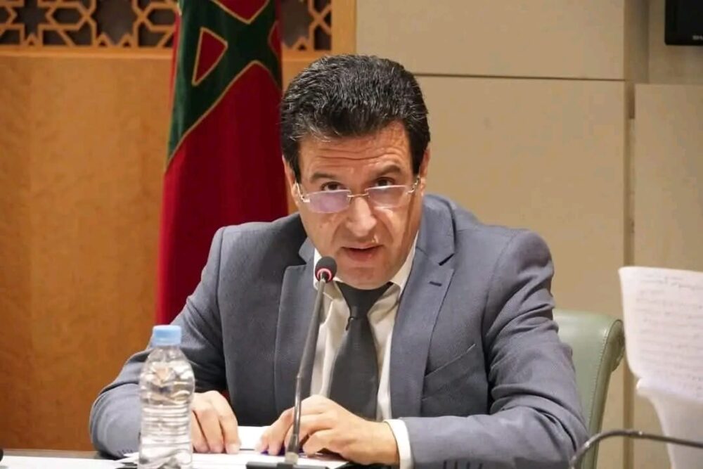 هل أطاحت صراعات حزبية بالكاتب العام لوزارة التعليم؟