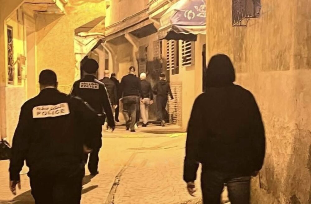 حملة أمنية واسعة وتوقيف عدة مبحوث عنهم بطنجة (فيديو+صور)