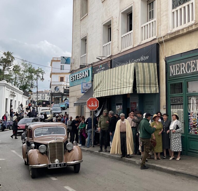 “الغريب” يعيد طنجة إلى أربعينيات القرن الماضي (صور)