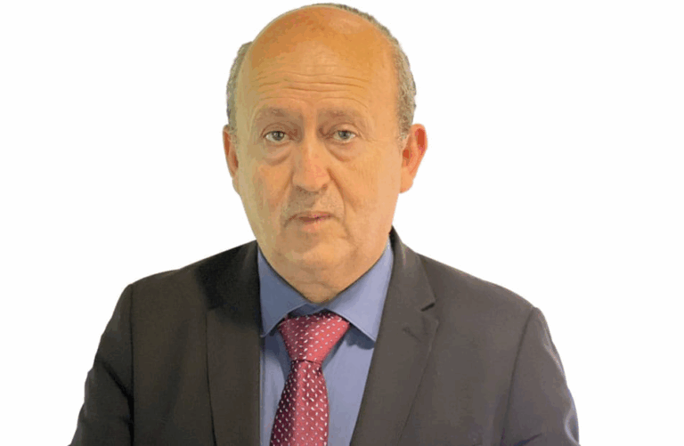 الحصيد: يوسف زيدان وثورةٌ لم تُؤنَّث