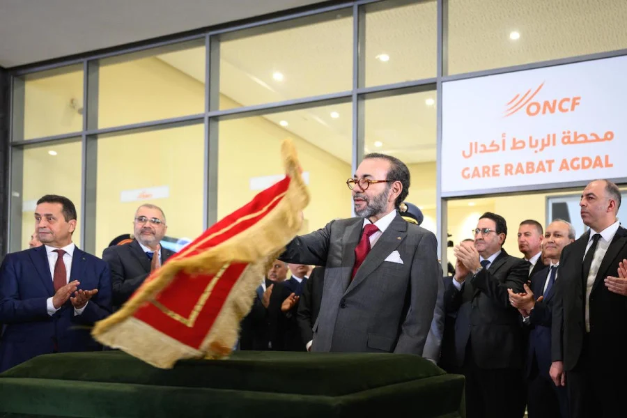 الملك يُعطي انطلاقة أشغال إنجاز الخط السككي فائق السرعة LGV الرابط بين القنيطرة ومراكش
