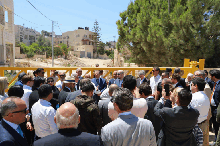 الجيش الإسرائيلي يطلق النار على سفير المغرب بفلسطين ( فيديوهات+ صور)