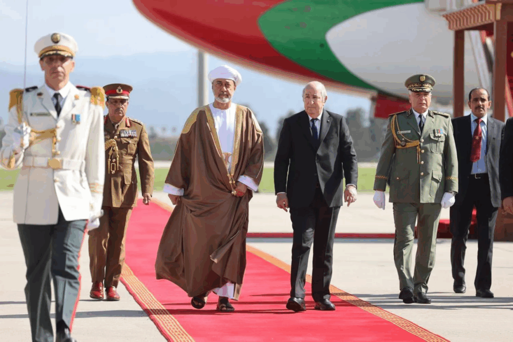 صحيفة إسرائيلية تتحدث عن وساطة عمانية بين المغرب الجزائر والشيات يعلق