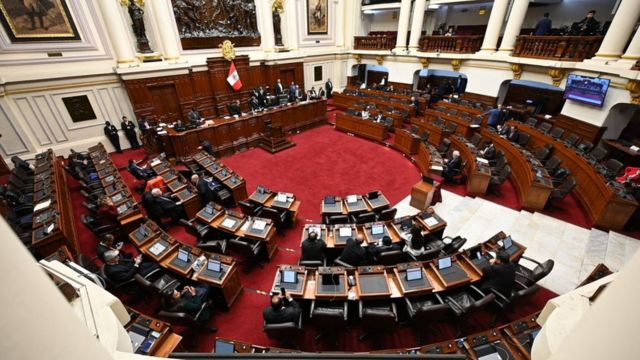 الكونغرس البيروفي يحث حكومة بلاده على دعم سيادة المغرب على الصحراء