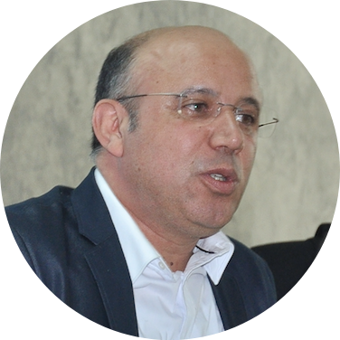 الخبير الاقتصادي ادريس الفينة
