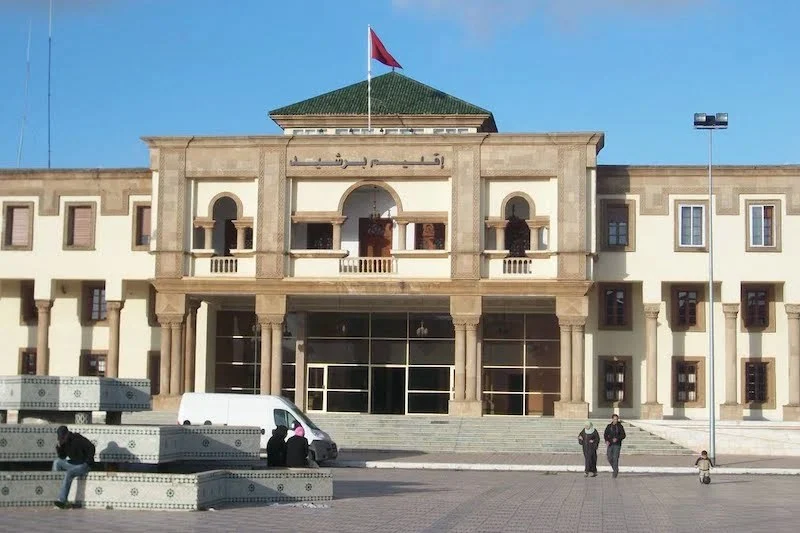 توقيف رئيس جماعة برشيد وأربعة نواب و3 مستشارين