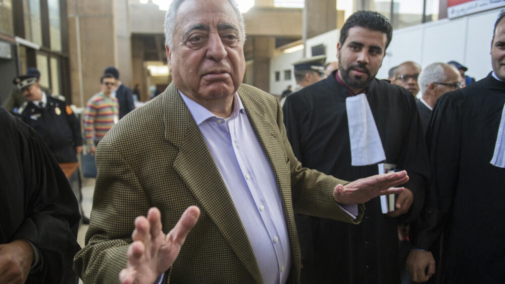 المحكمة ترفض دمج عقوبتي زيان.. وهذا موعد مغادرته السجن