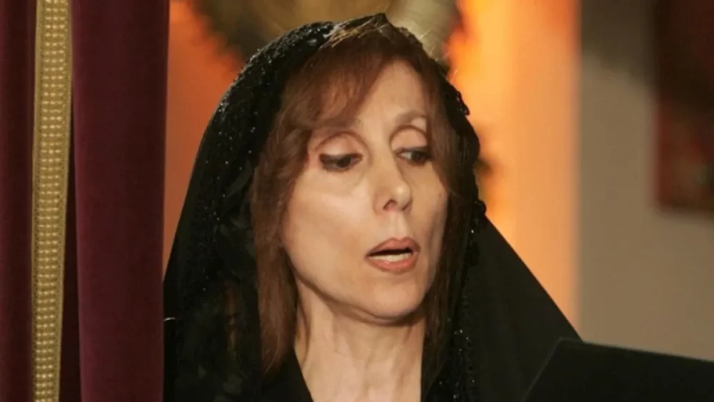وزارة بنسعيد تغرم مقهى بسبب فيروز