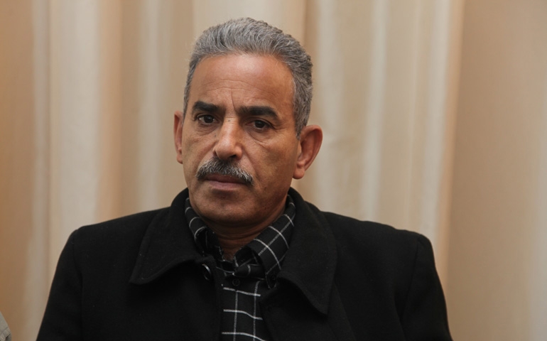توجيه قيادي نقابي تونسي انتقادات لاذعة لقيس سعيّد من المغرب يشعل سجالا واسعا
