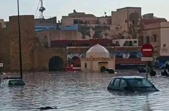 محامون وحقوقيون يقاضون الحكومة لمطالبتها بإعلان آسفي “منطقة منكوبة”