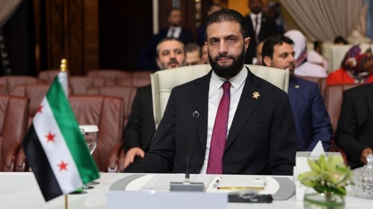 بعد اخبار استهداف الرئيس الشرع الداخلية السورية توضح
