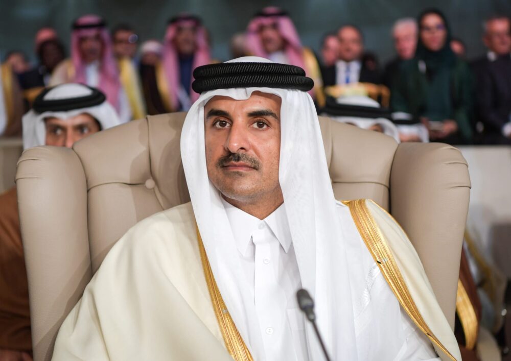 أمير قطر يتباحث مع رئيس الإمارات وولي العهد السعودي مستجدات الأوضاع الإقليمية والدولية