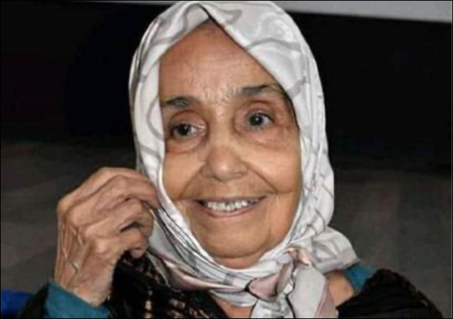 وفاة الفنانة صفية العمري