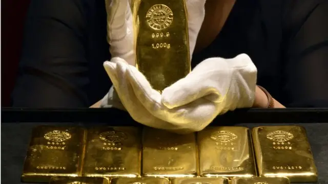 الطلب على الذهب يسجل مستوى قياسيا غير مسبوق بسبب ترامب