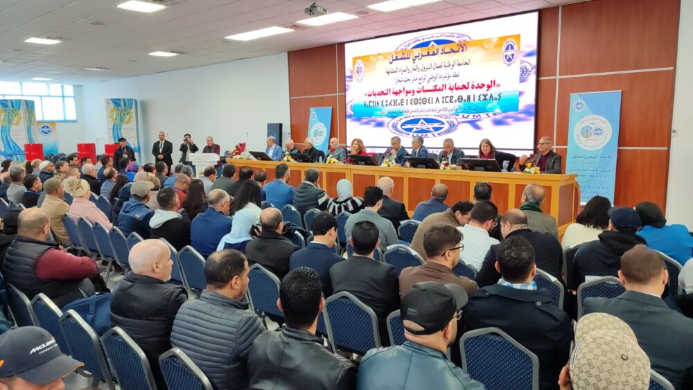 رفاق موخاريق يطالبون بمراجعة عدد ساعات عمل عُمال “الستاسيونات” بالمغرب