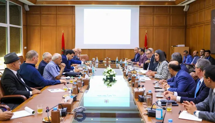 “السيديتي” تكشف تفاصيل آخر اجتماع بين النقابات والحكومة حول “أزمة” صناديق التقاعد