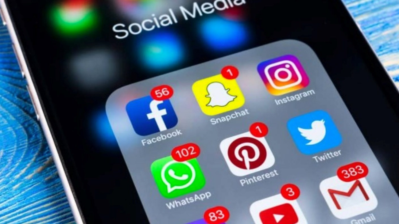 الذباب الإلكتروني.. “آلة صامتة” تشحذ أسلحتها لمعركة انتخابات 2026