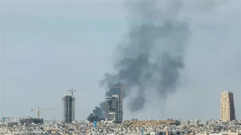 مصرع شخصين وإصابة 12 آخرين إثر سقوط مقذوف عسكري في محافظة الخرج وسط السعودية