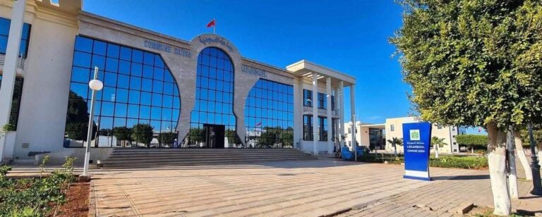 رئيس جماعة السعيدية يدق ناقوس الخطر: تأخر صفقة النظافة يهدد الموسم الصيفي