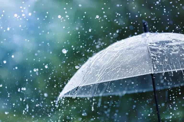 نزول زخات رعدية مصحوبة ببرد اليوم الثلاثاء بهذه المناطق