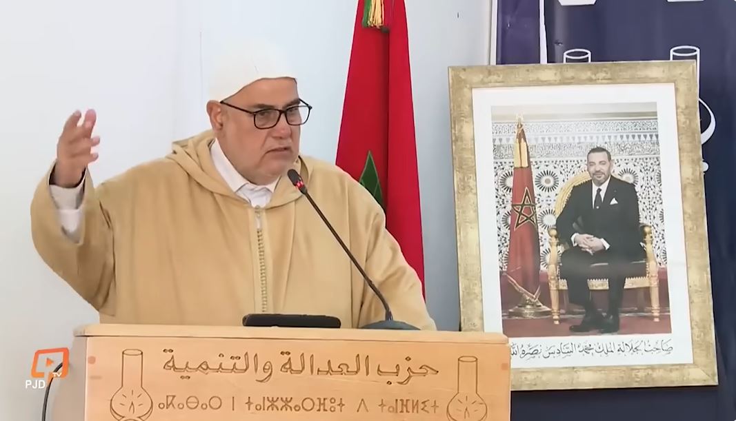 بنكيران يدافع عن غلاء أسعار المحروقات ويصف المناهضين بـ”الشعبويين” (فيديو)