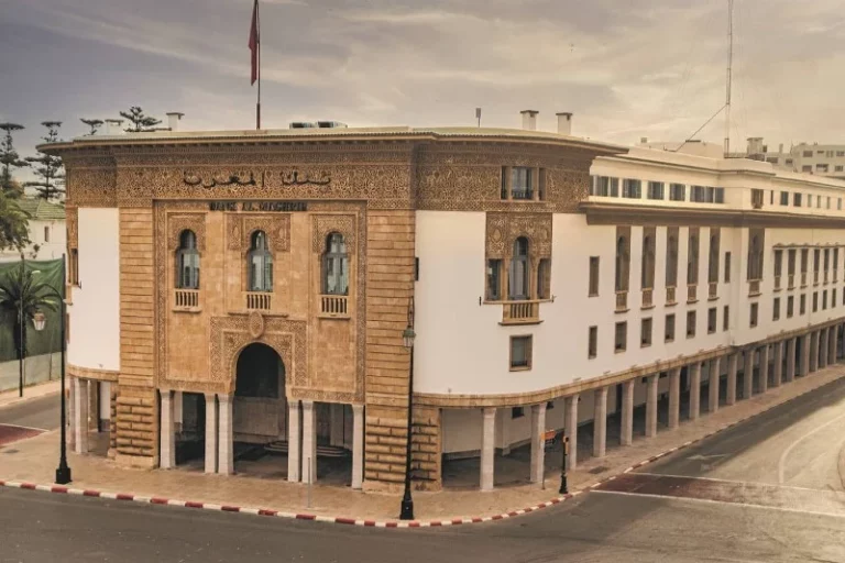 بنك المغرب.. مؤشرات إيجابية مقابل تراجع في بعض القطاعات