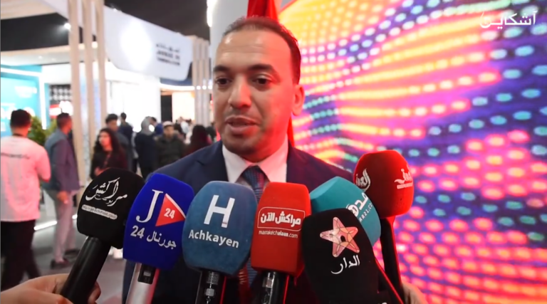 السعدي يوزع TPE على الصناع التقليدين