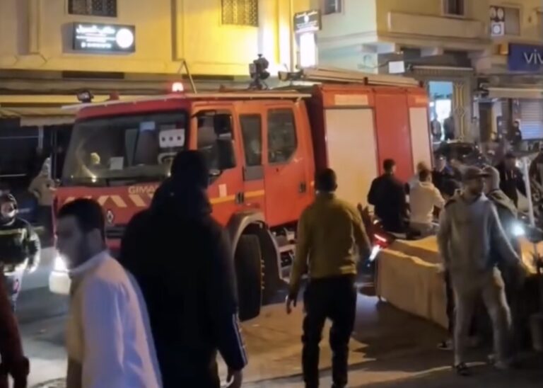 حريق ضخم بـ”قيسارية” يستنفر سلطات طنجة (فيديو)