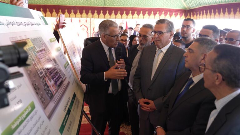 أخنوش يعطي انطلاقة مجموعة من المشاريع التنموية بإقليم تيزنيت