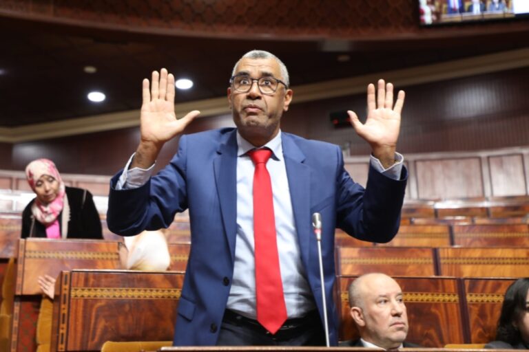 بعد “قنبلة” بوانو.. البرلماني المعني بدعم الـ15 ألف رأس يخرج عن صمته