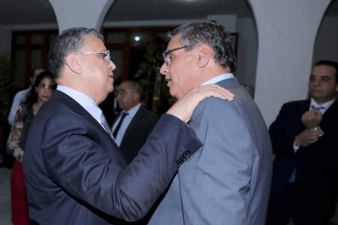 أخنوش يحيل قانون مهنة المحاماة على البرلمان