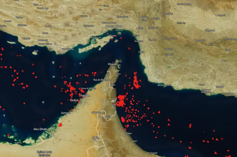 إيران تعيد إغلاق مضيق هرمز