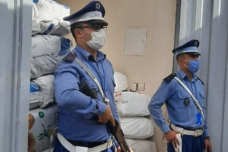 حجز 398 طنا من الأكياس البلاستيكية خلال سنة 2025 (جمارك)