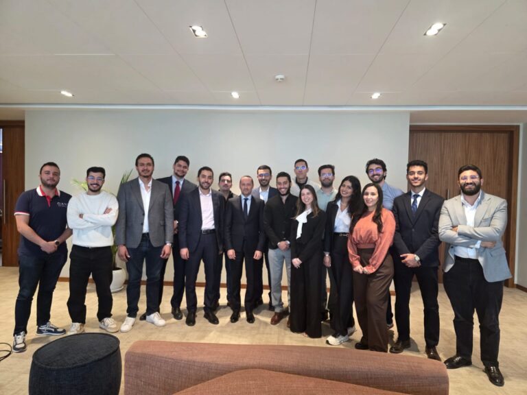 اتفاق “تاريخي” بين الأطباء الداخليين ووزارة الصحة