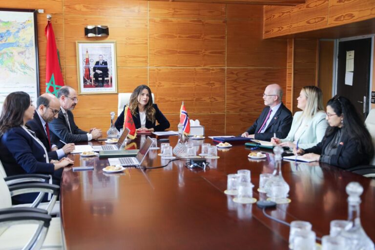المغرب والنرويج يوقعان اتفاقا مناخيا لتنفيذ المادة 6.2 من اتفاق باريس